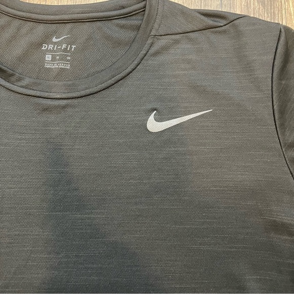 Nike Legend 2.0 Men's Dri Fit Training Black Short Sleeves T-shirt Size XL - Picture 5 of 8